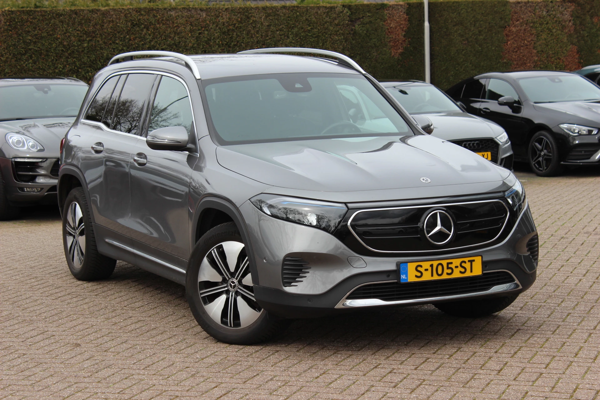 Hoofdafbeelding Mercedes-Benz EQB