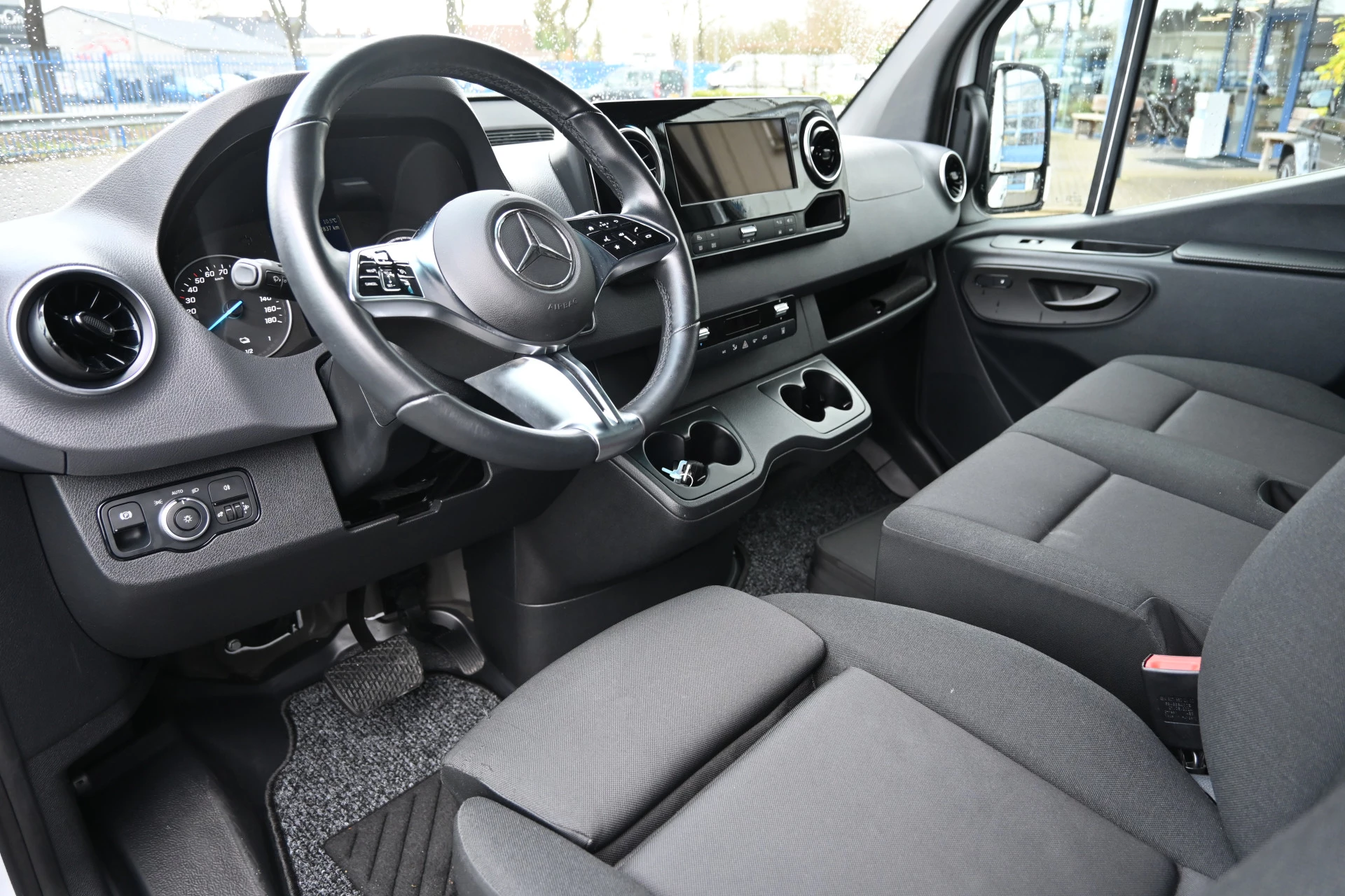 Hoofdafbeelding Mercedes-Benz eSprinter