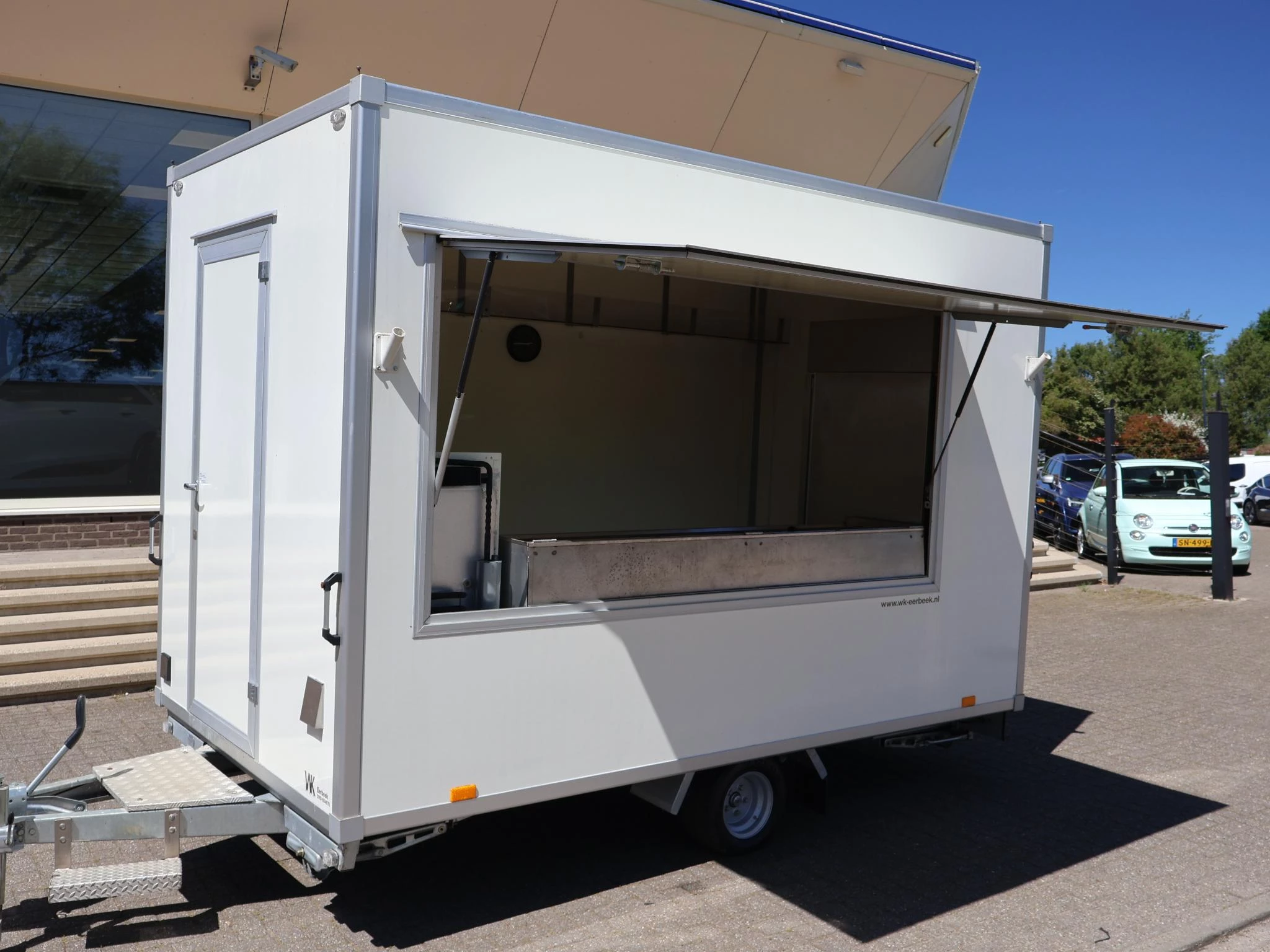 Hoofdafbeelding Dutch trailers DT13H VERKOOPWAGEN AANHANGER MET VERKOOPKLEP