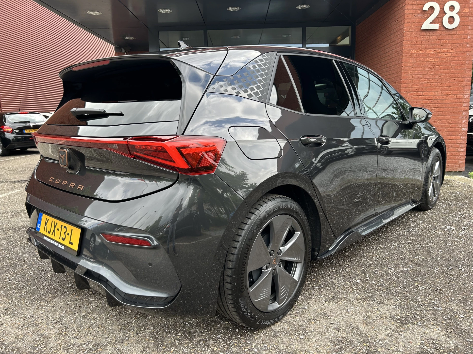 Hoofdafbeelding CUPRA Born