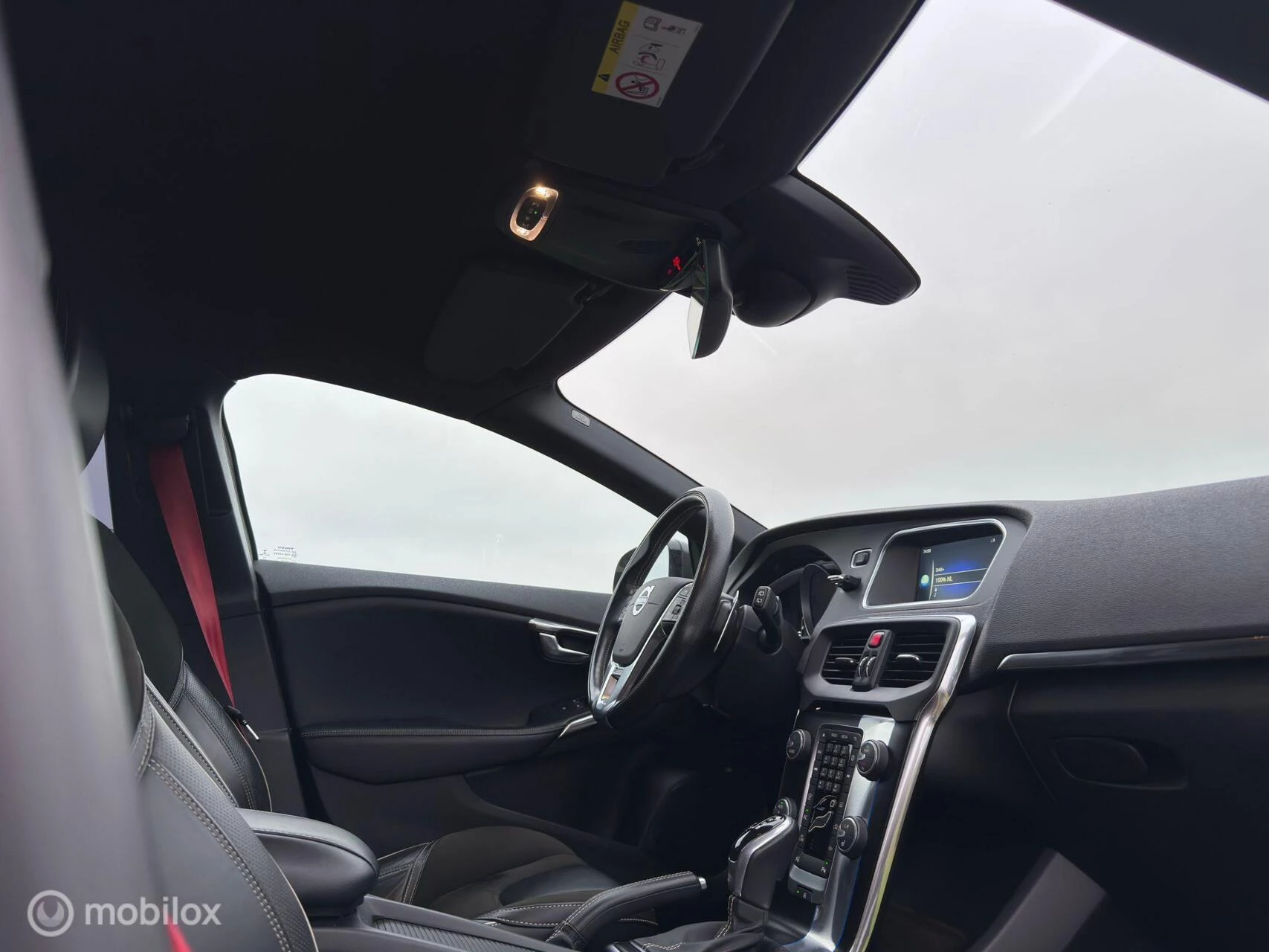 Hoofdafbeelding Volvo V40