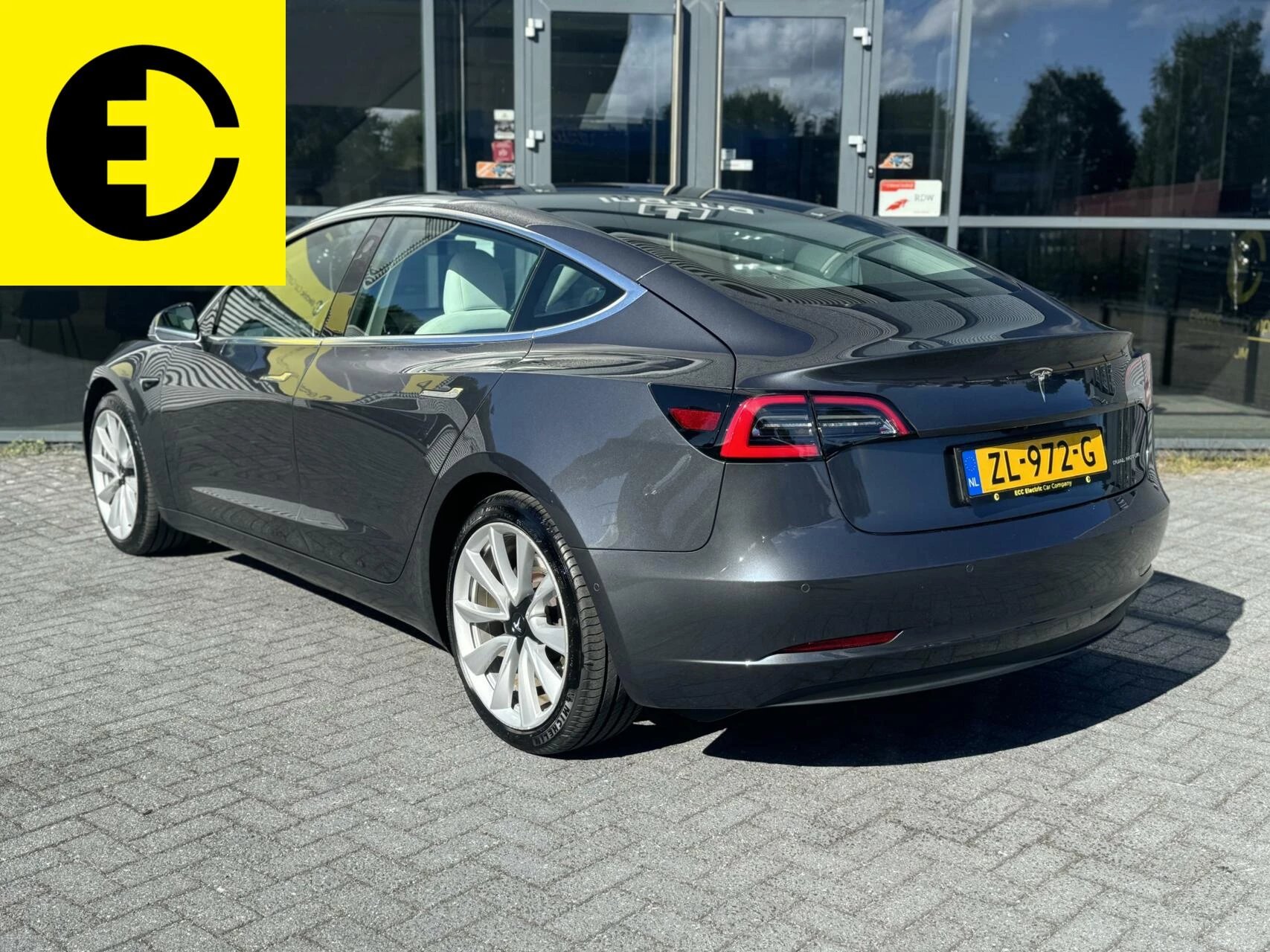 Hoofdafbeelding Tesla Model 3