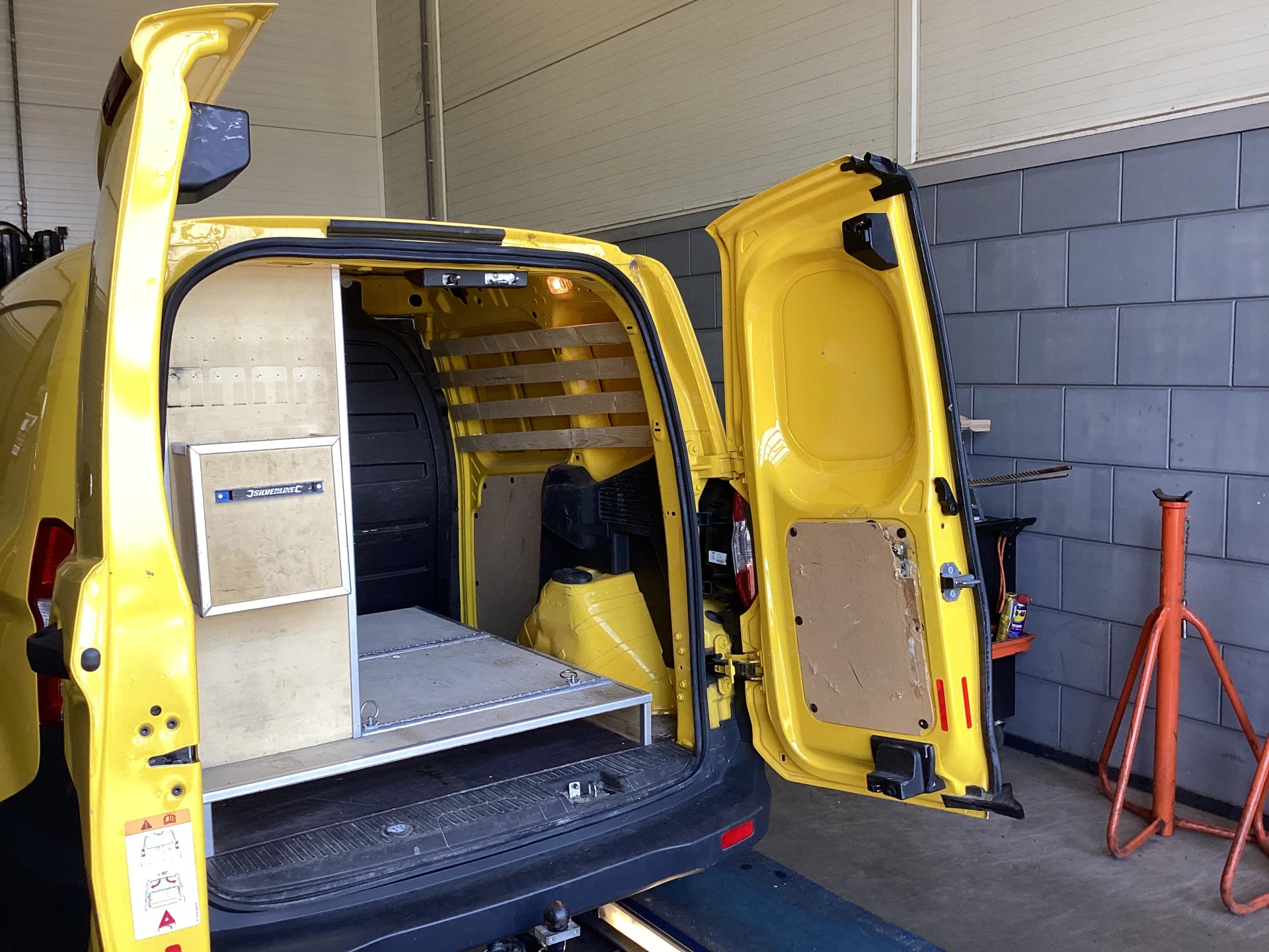 Hoofdafbeelding Ford Transit Courier