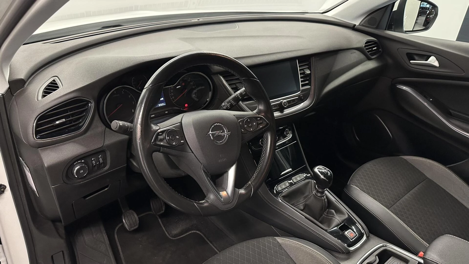 Hoofdafbeelding Opel Grandland X