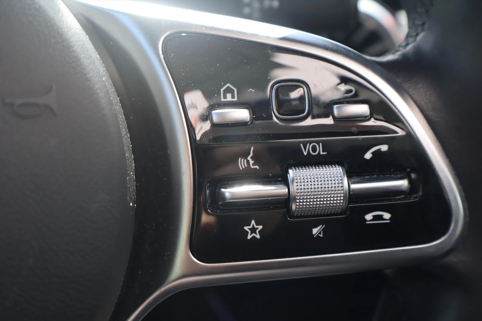 Hoofdafbeelding Mercedes-Benz EQA