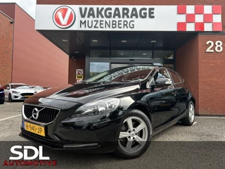 Volvo V40 2.0 T2 Momentum // NAVI // CLIMA // CRUISE // TREKHAAK // LICHT METALEN VELGEN