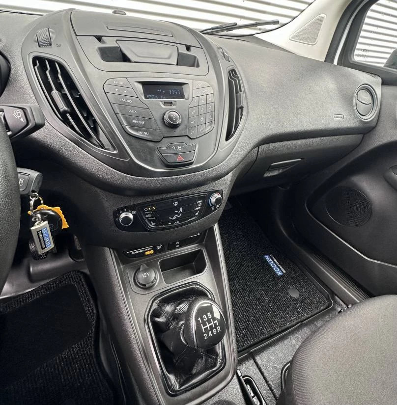 Hoofdafbeelding Ford Transit Courier