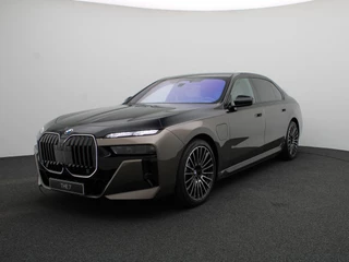 BMW 7 serie 750e xDrive | Individual Lak | M Sportpakket Pro | Connoisseur Pack | Innovation Pack