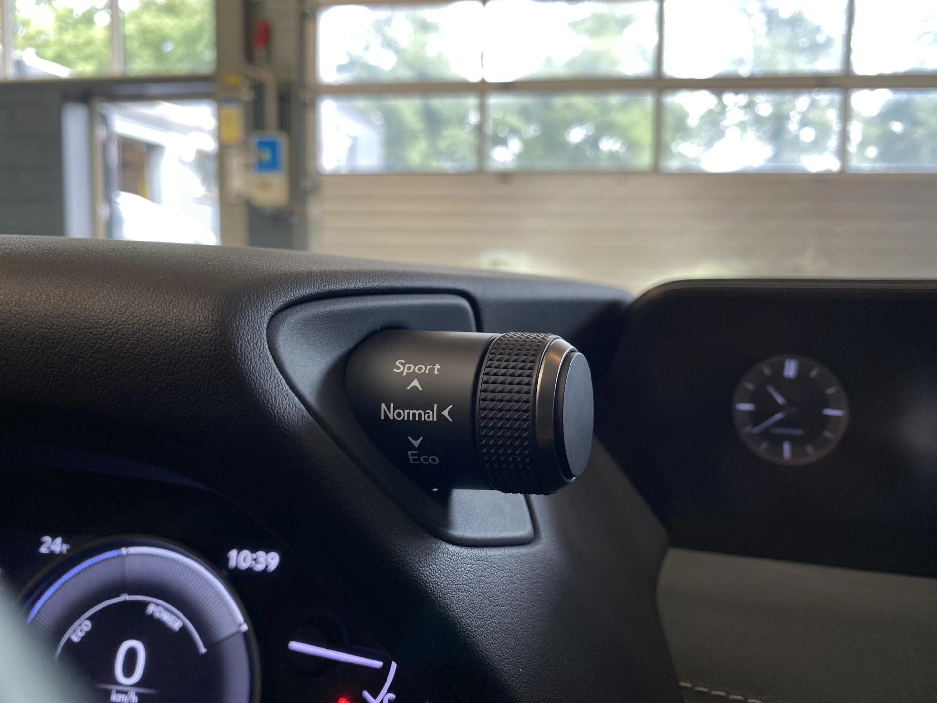 Hoofdafbeelding Lexus UX