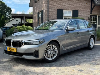 BMW 5 Serie 520 i Touring autom 184pk Bns Edition Plus ecc,navigatie,led,leer,sportstoel,lmv,pdc