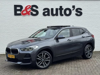 Hoofdafbeelding BMW X2 BMW X2 SDrive18i High Executive LED 19" M-sport velgen Panorama Sfeer verlichting Leder Cruise Clima