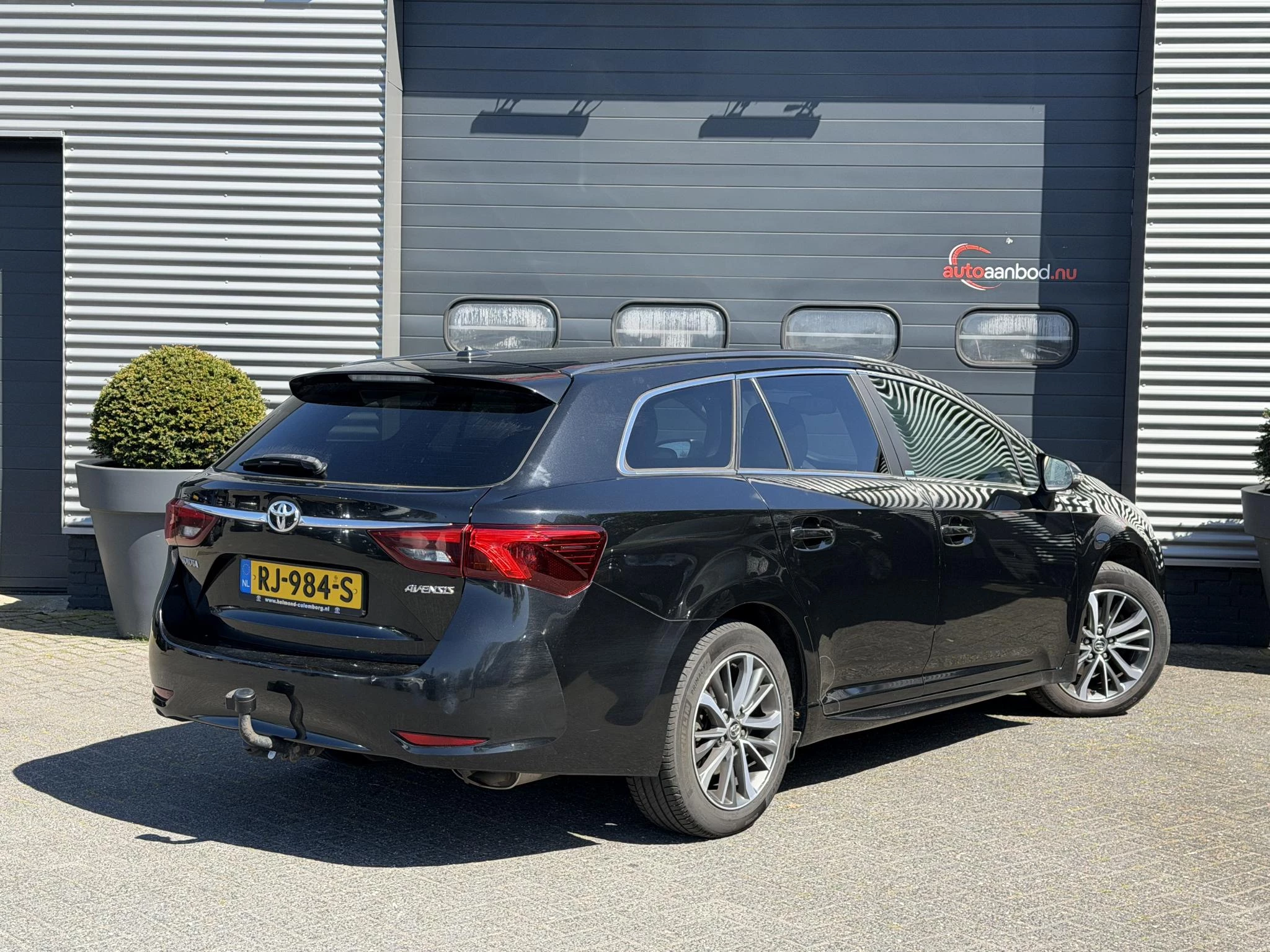 Hoofdafbeelding Toyota Avensis