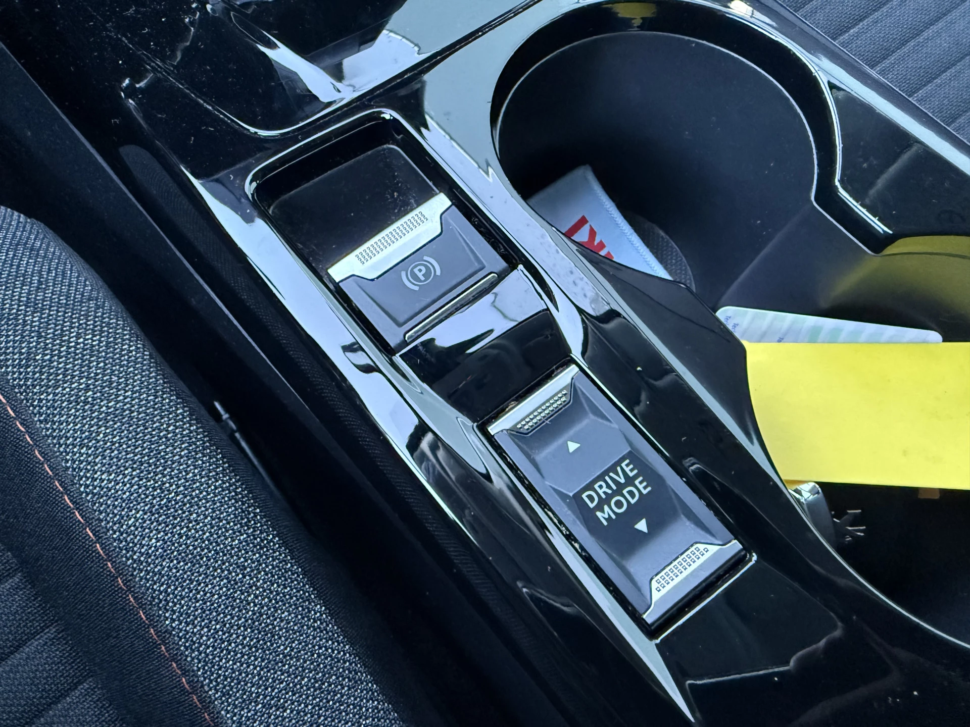 Hoofdafbeelding Peugeot e-208