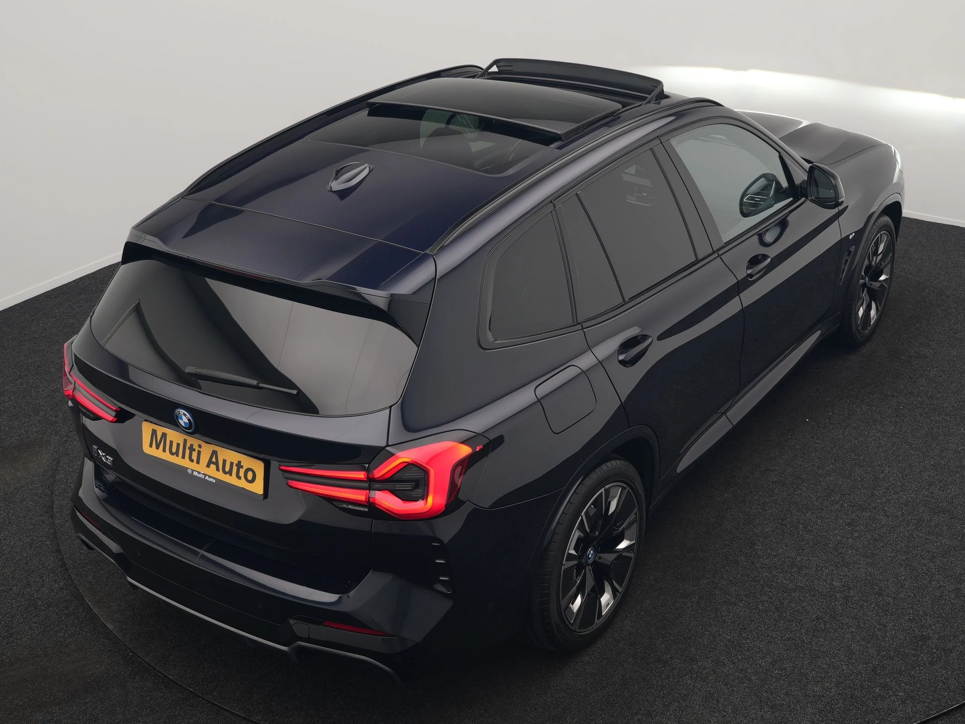 Hoofdafbeelding BMW iX3