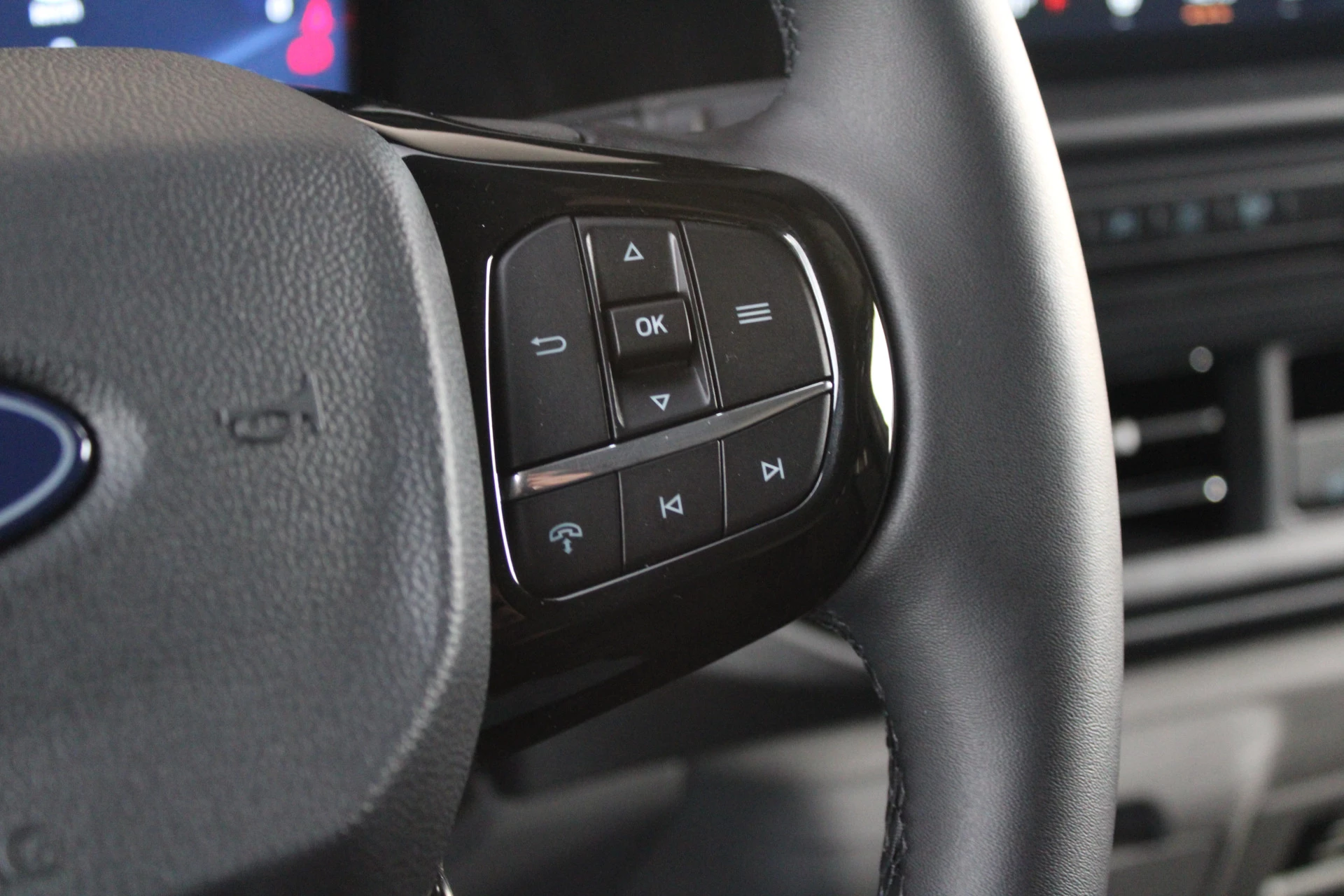 Hoofdafbeelding Ford E-Transit Custom