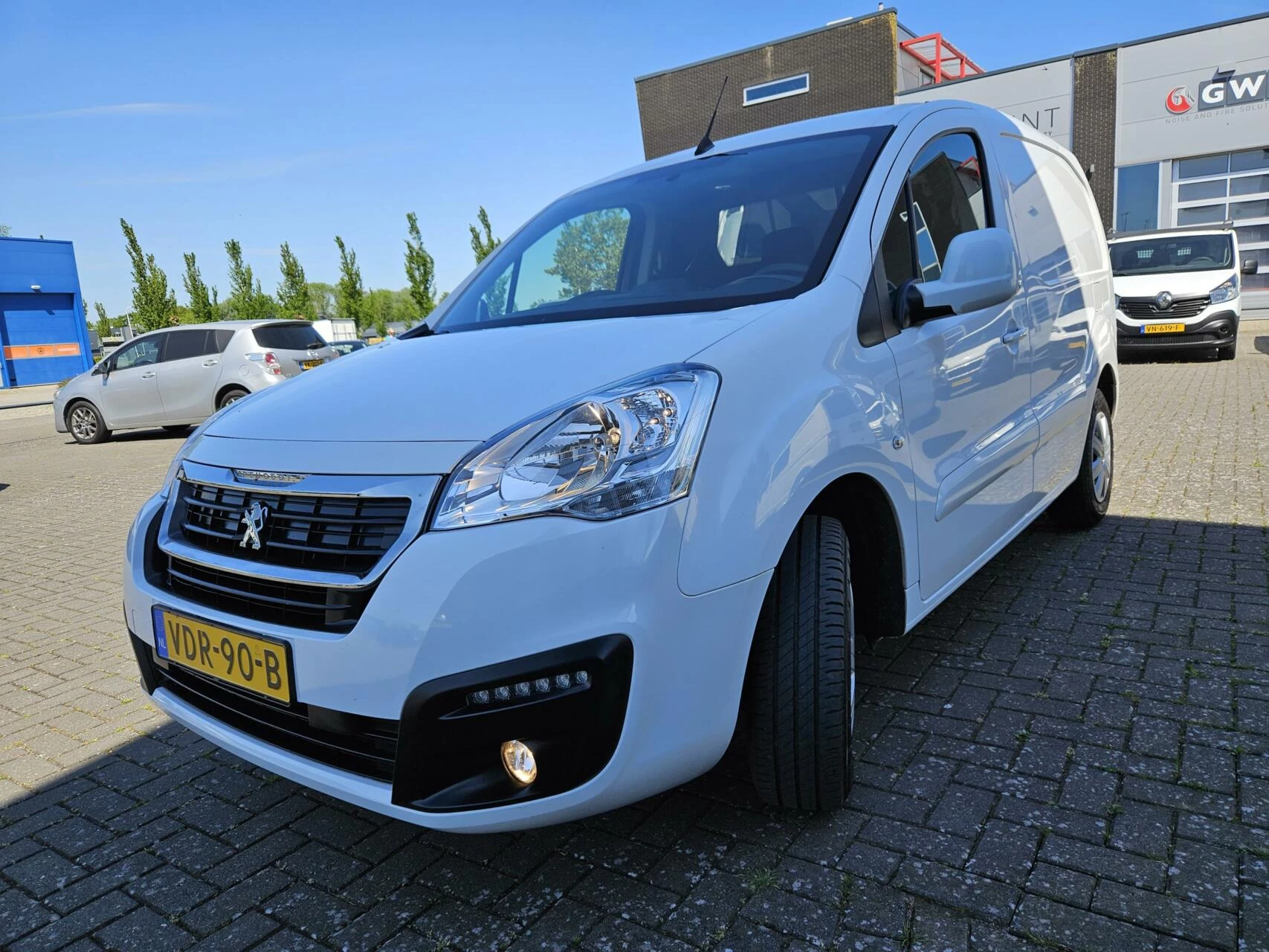 Hoofdafbeelding Peugeot Partner