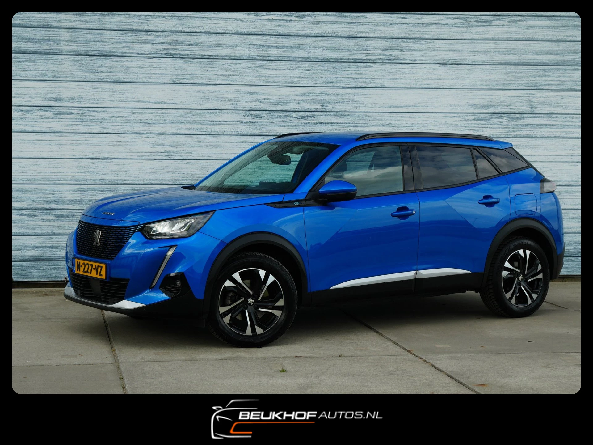 Hoofdafbeelding Peugeot e-2008