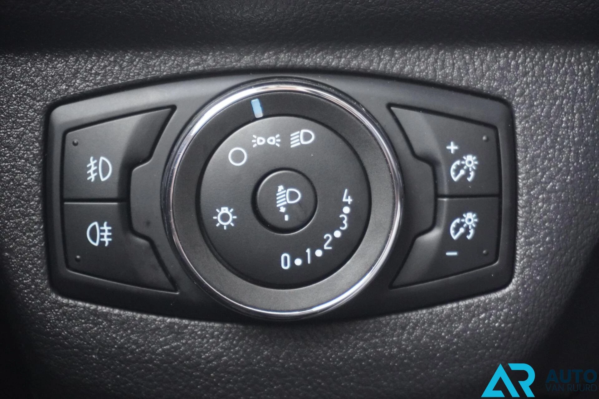 Hoofdafbeelding Ford Transit Courier