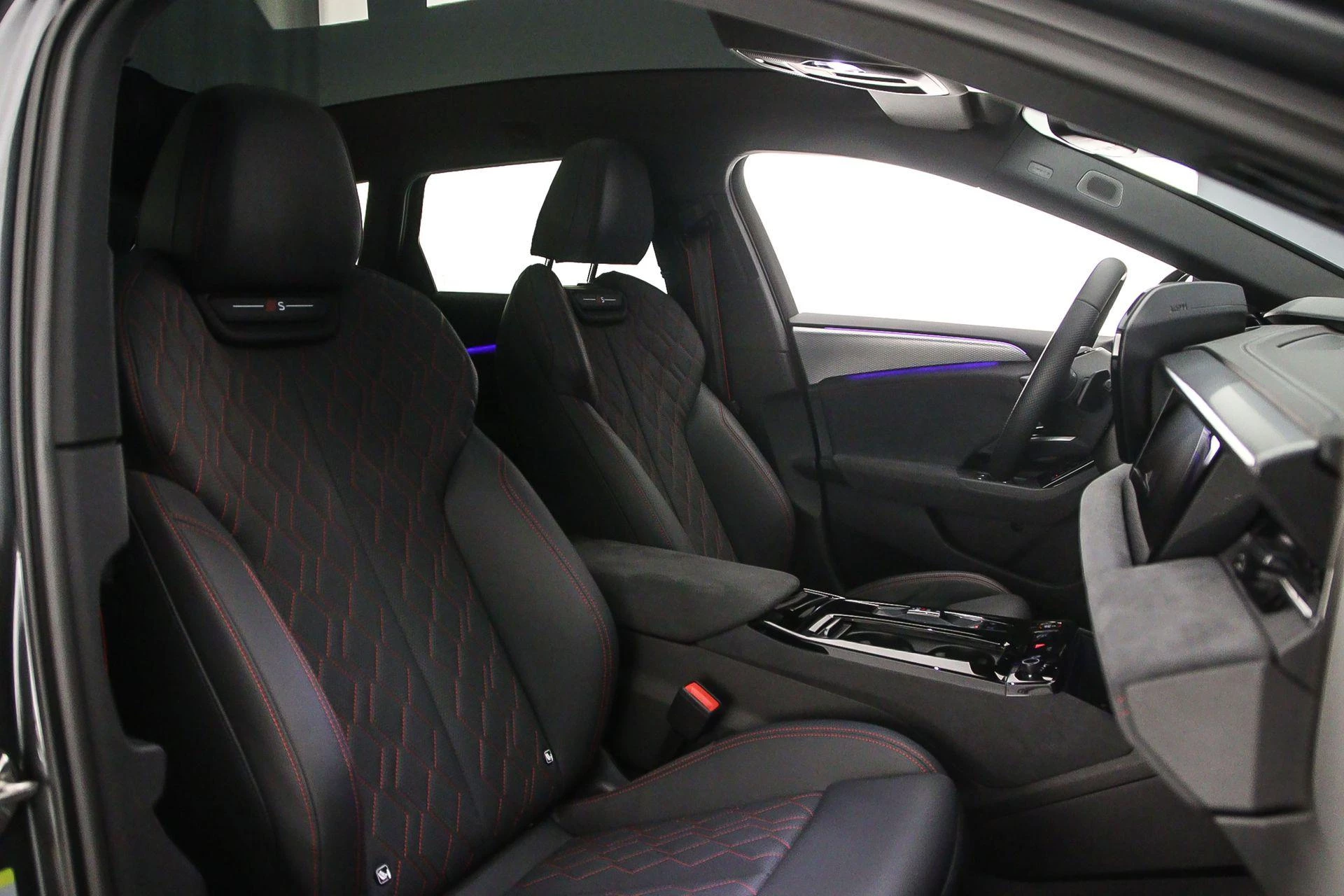 Hoofdafbeelding Audi S6 Avant e-tron