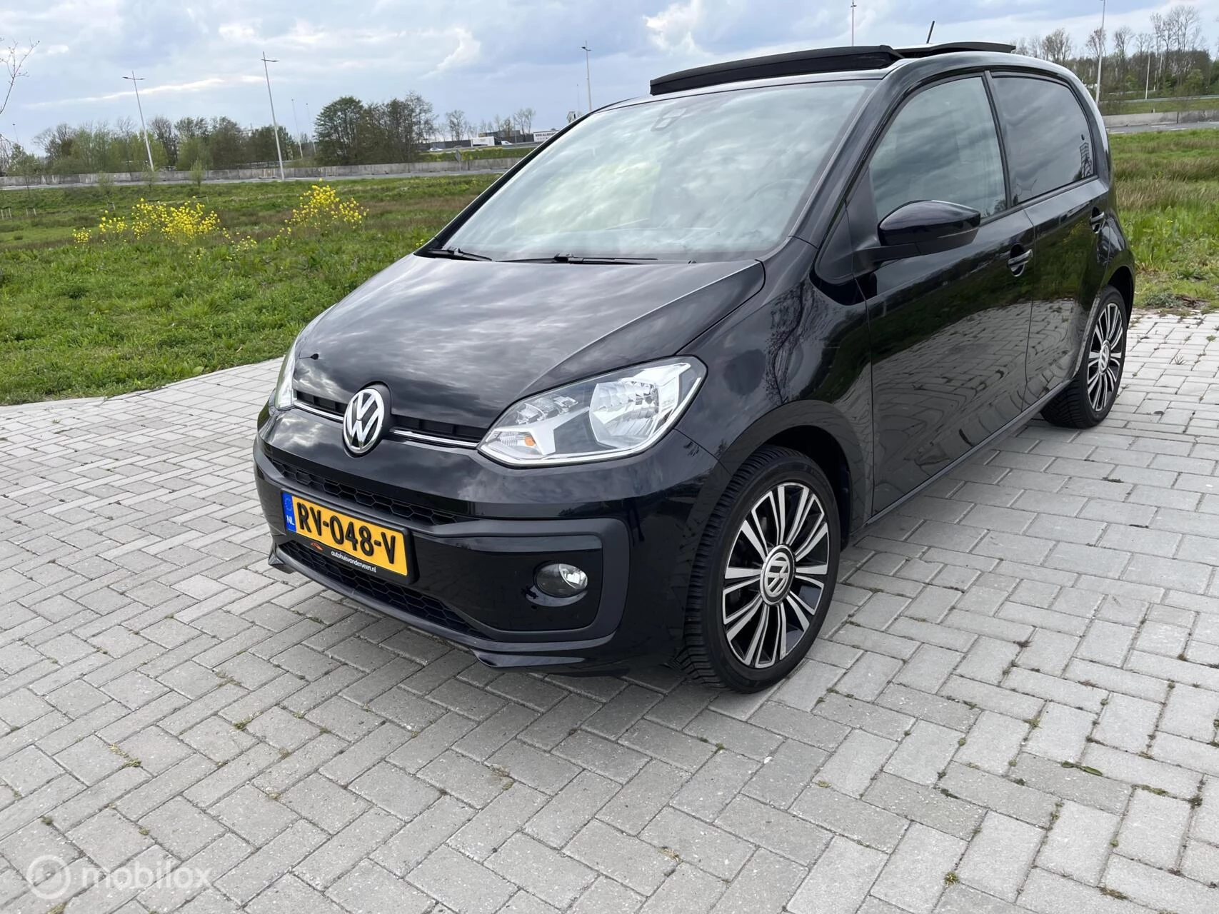 Hoofdafbeelding Volkswagen up!