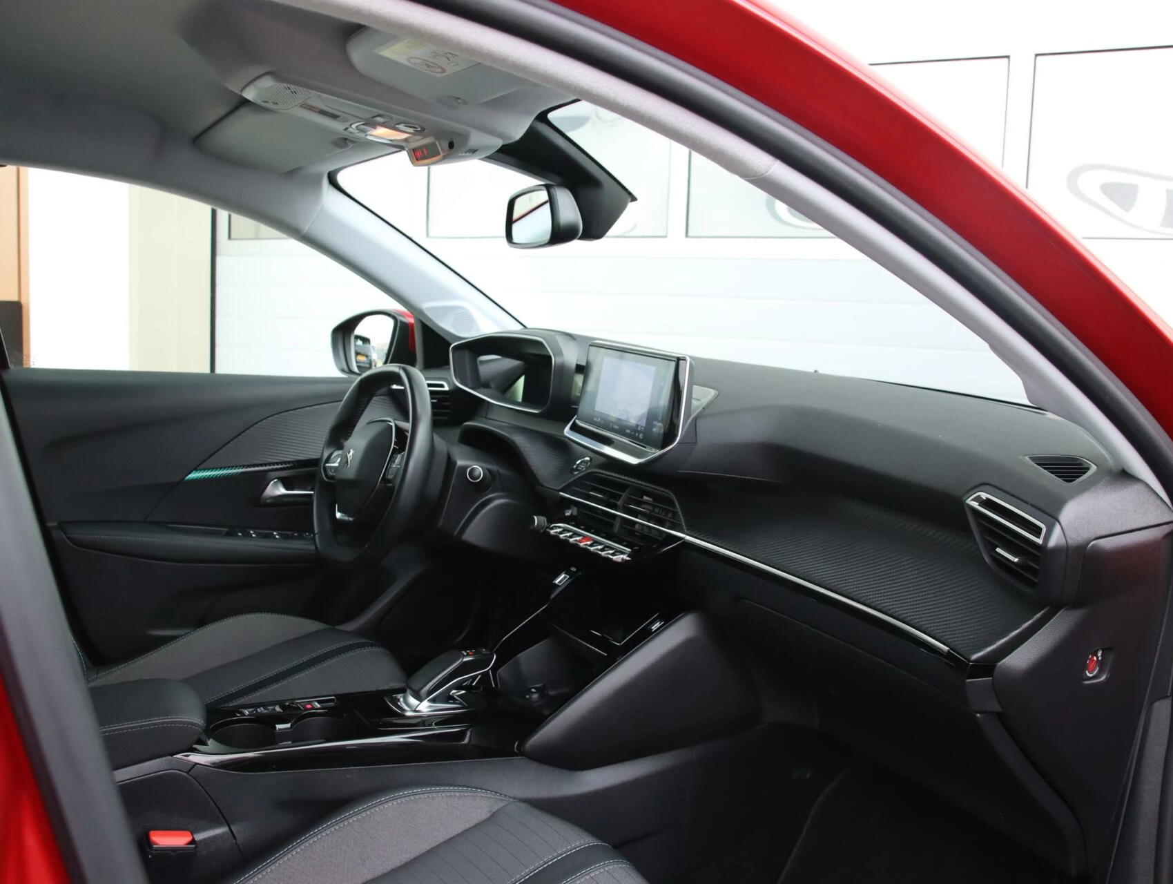 Hoofdafbeelding Peugeot e-208