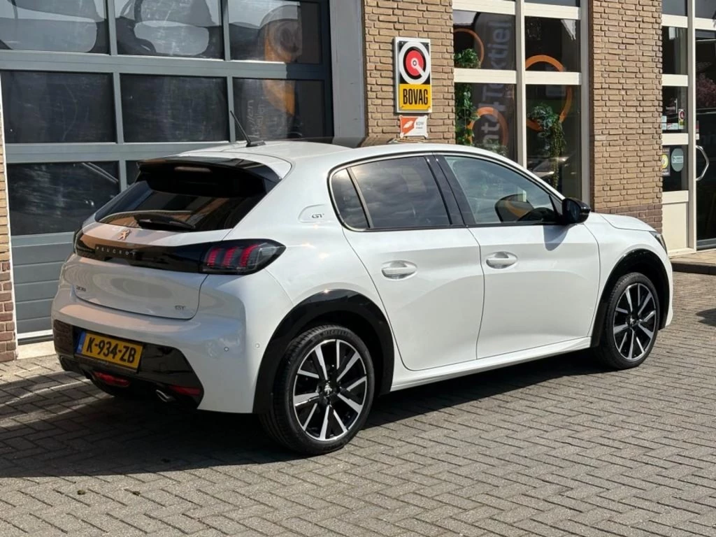 Hoofdafbeelding Peugeot 208