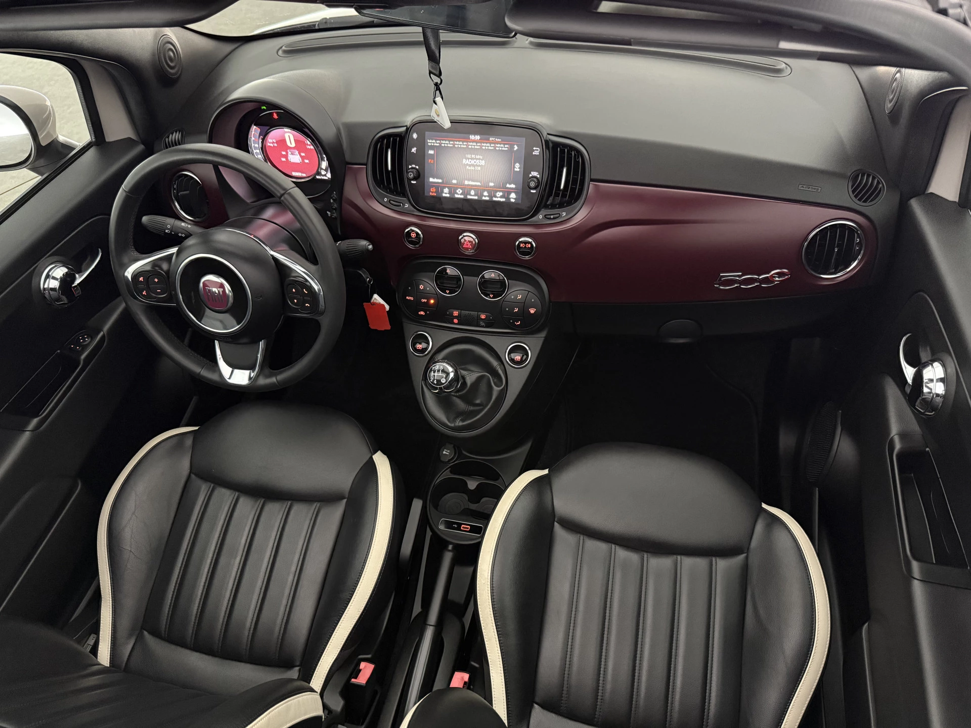 Hoofdafbeelding Fiat 500C