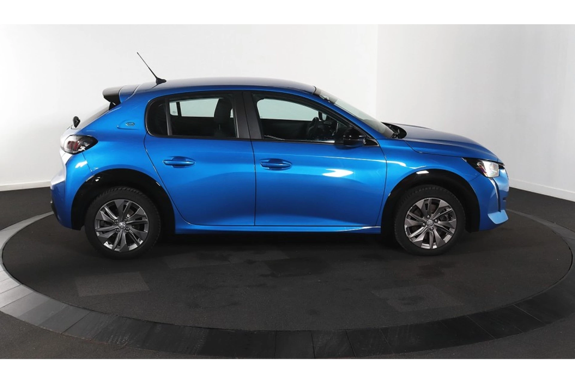 Hoofdafbeelding Peugeot e-208