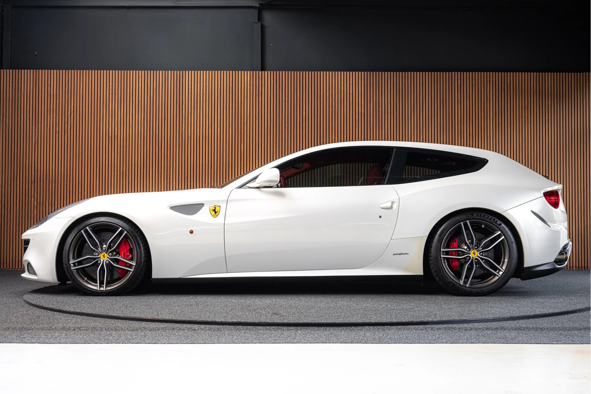 Hoofdafbeelding Ferrari FF