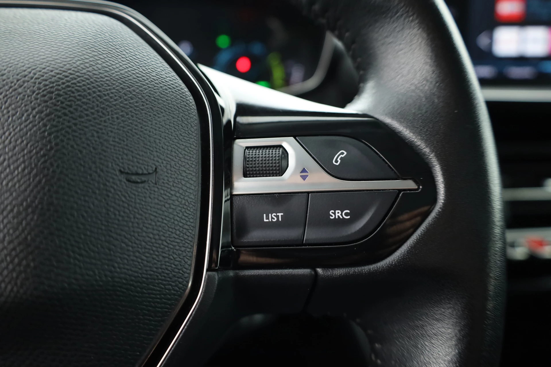 Hoofdafbeelding Peugeot e-2008