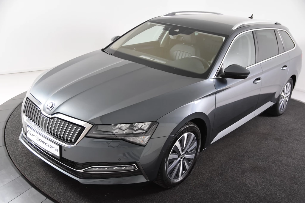Hoofdafbeelding Škoda Superb