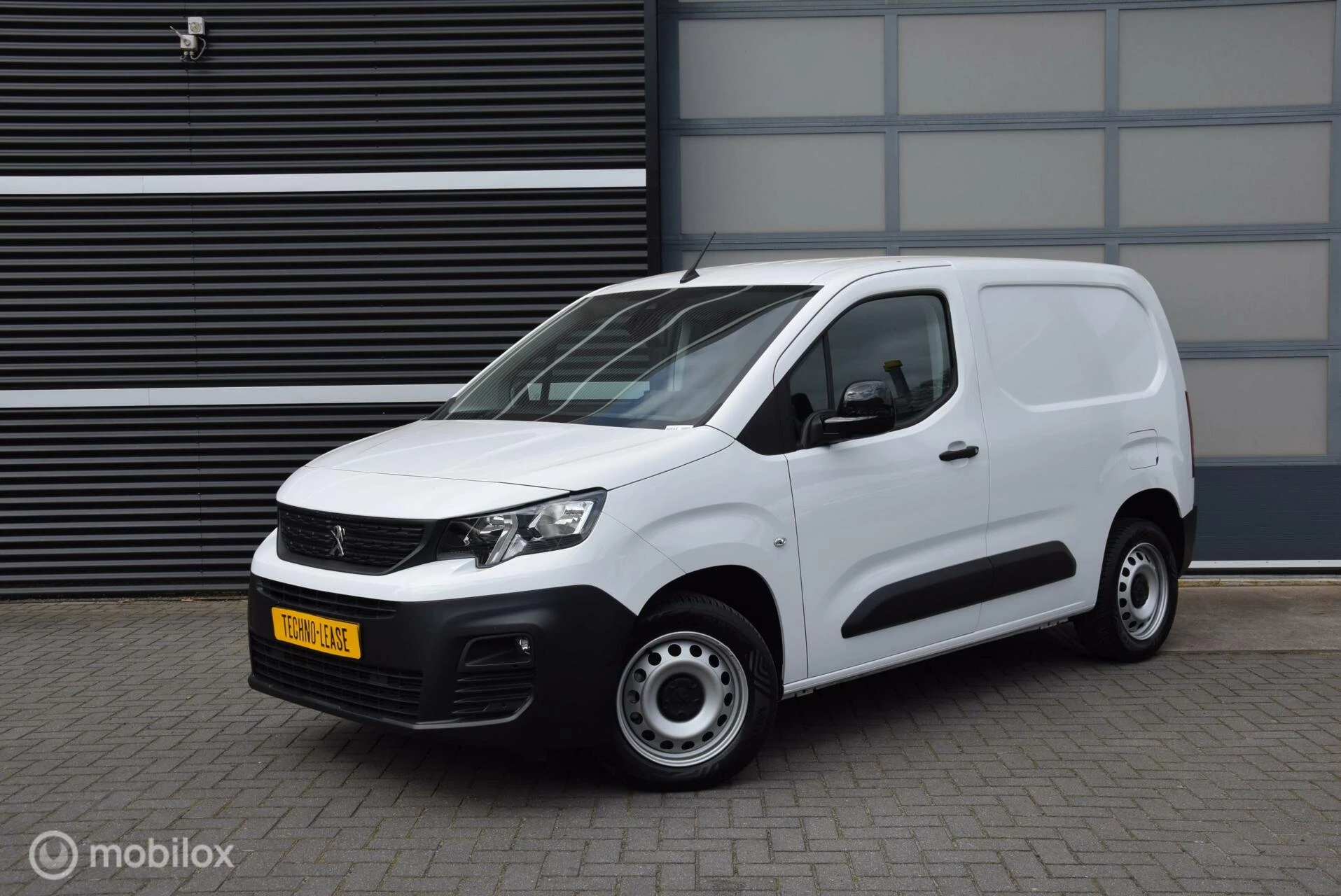 Hoofdafbeelding Peugeot Partner