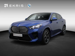 BMW iX2 eDrive20 M Sport Edition | M Sportpakket Pro | Premium Pack | Comfort Pack | Stuurwielrand Verwarmd | Trekhaak | Panoramadak | Harman Kardon | 20''