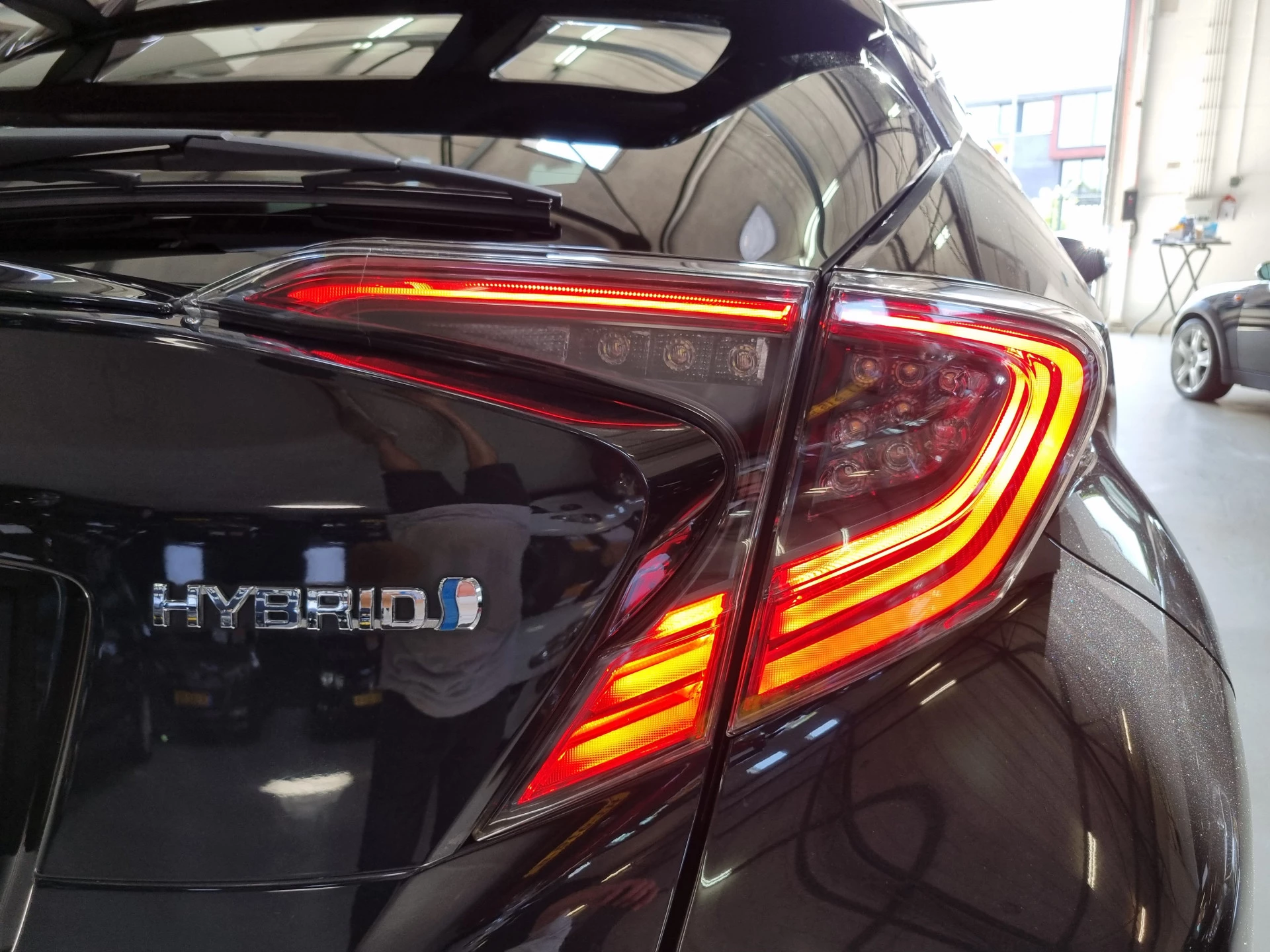 Hoofdafbeelding Toyota C-HR