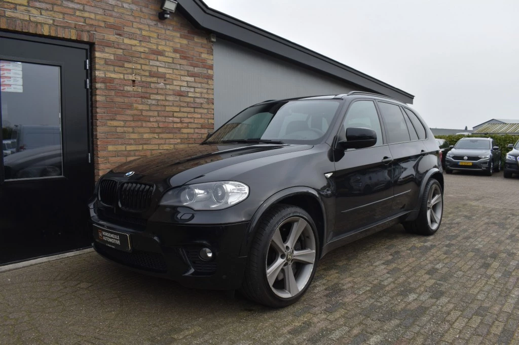 Hoofdafbeelding BMW X5