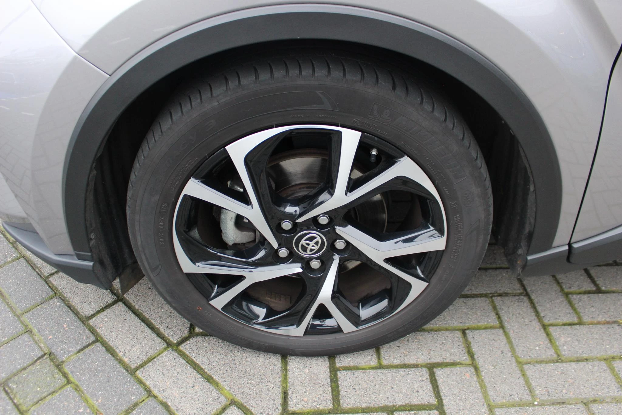 Hoofdafbeelding Toyota C-HR
