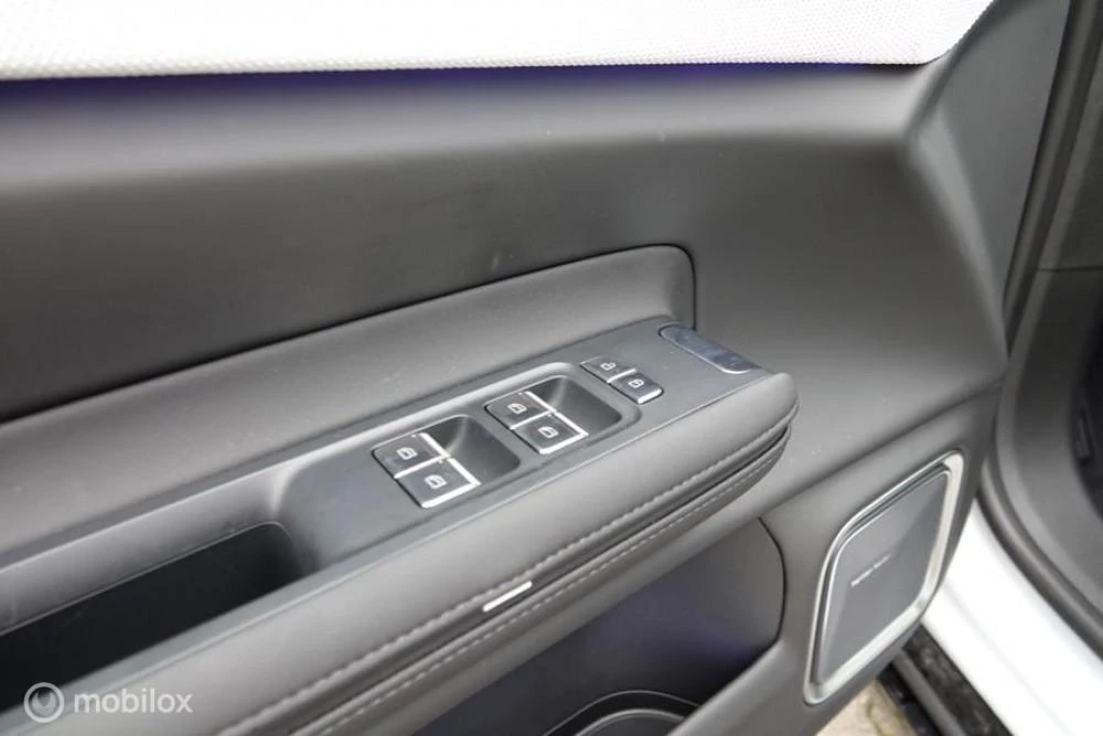 Hoofdafbeelding Polestar 4