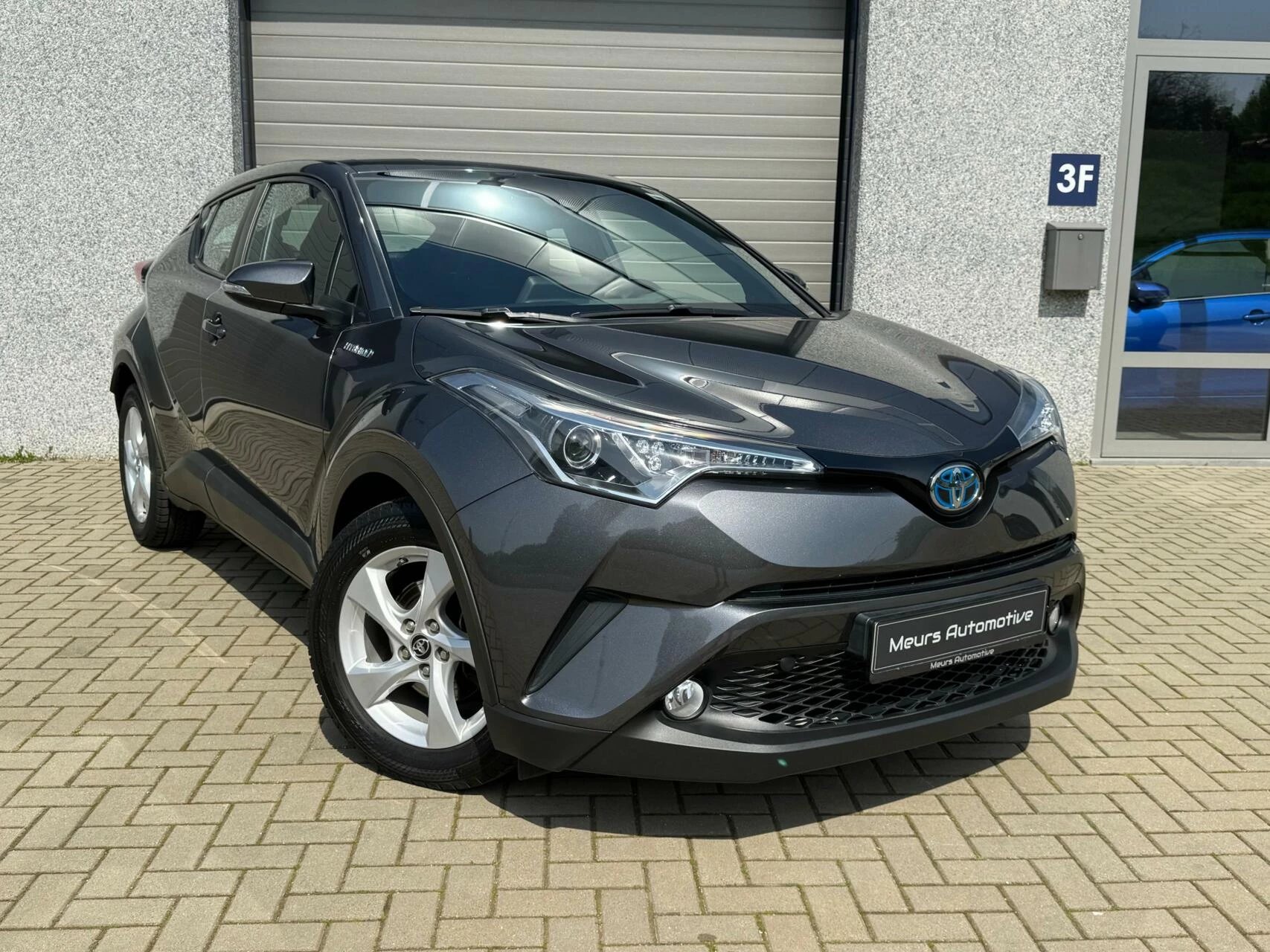 Hoofdafbeelding Toyota C-HR