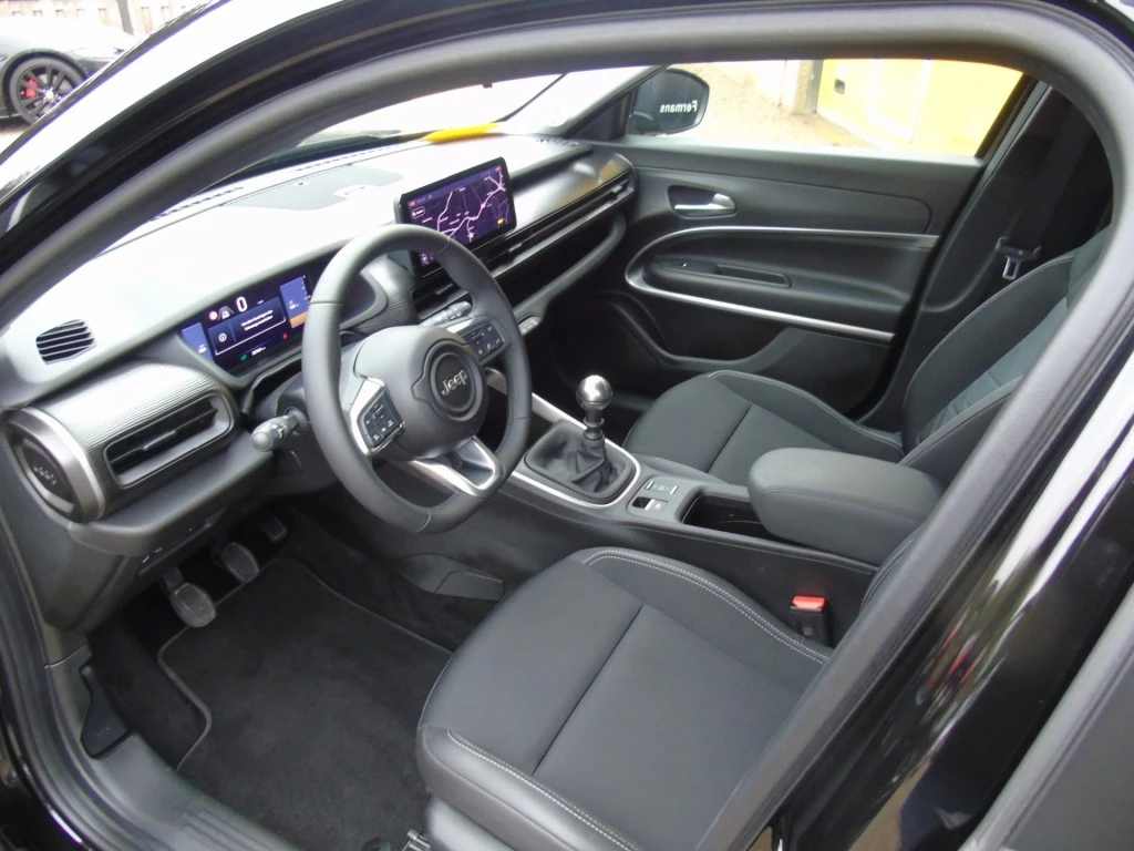 Hoofdafbeelding Jeep Avenger