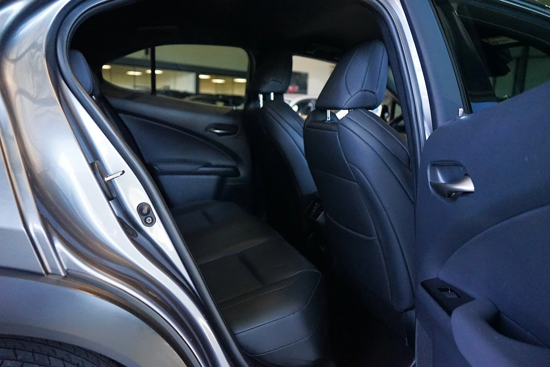Hoofdafbeelding Lexus UX