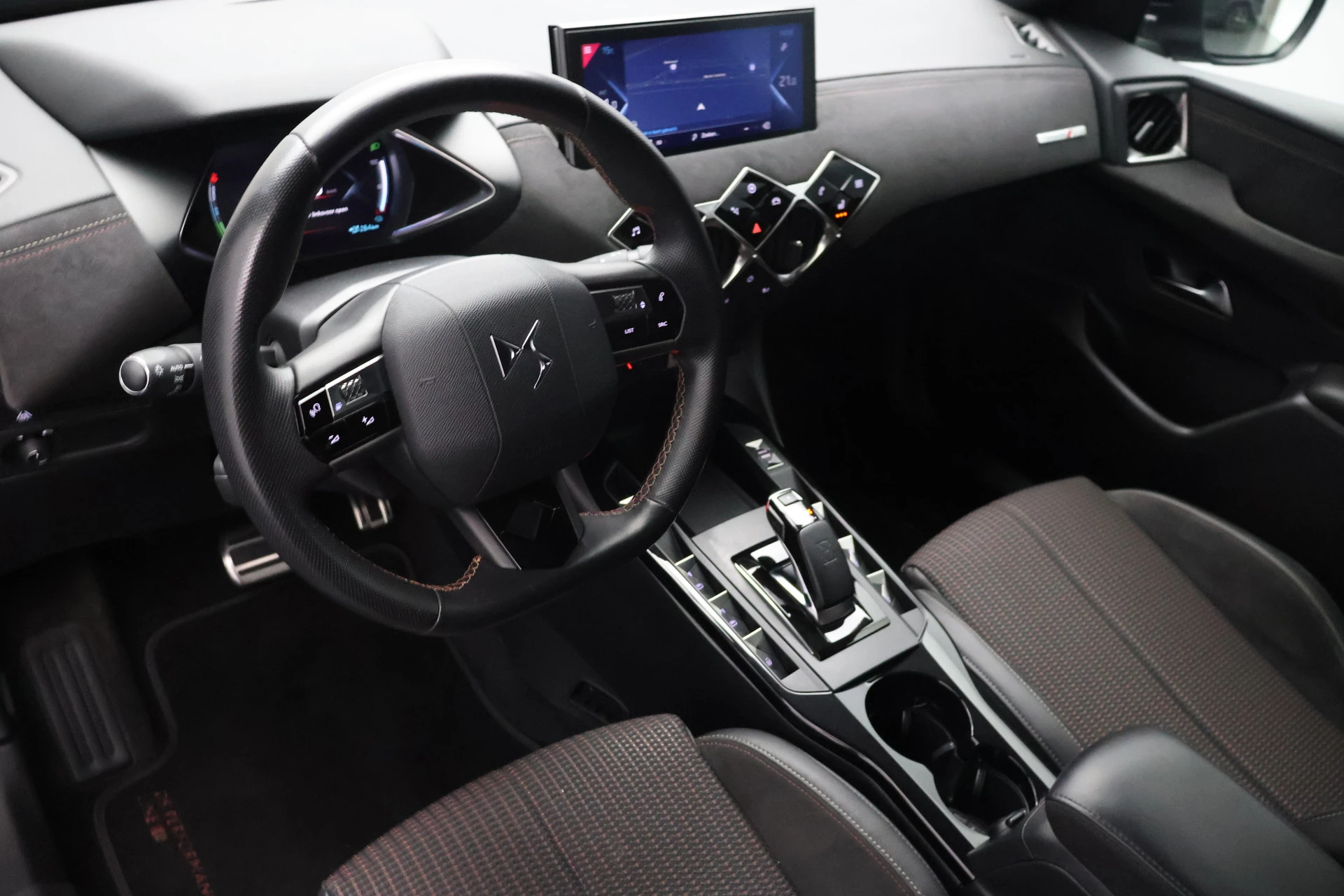 Hoofdafbeelding DS DS 3