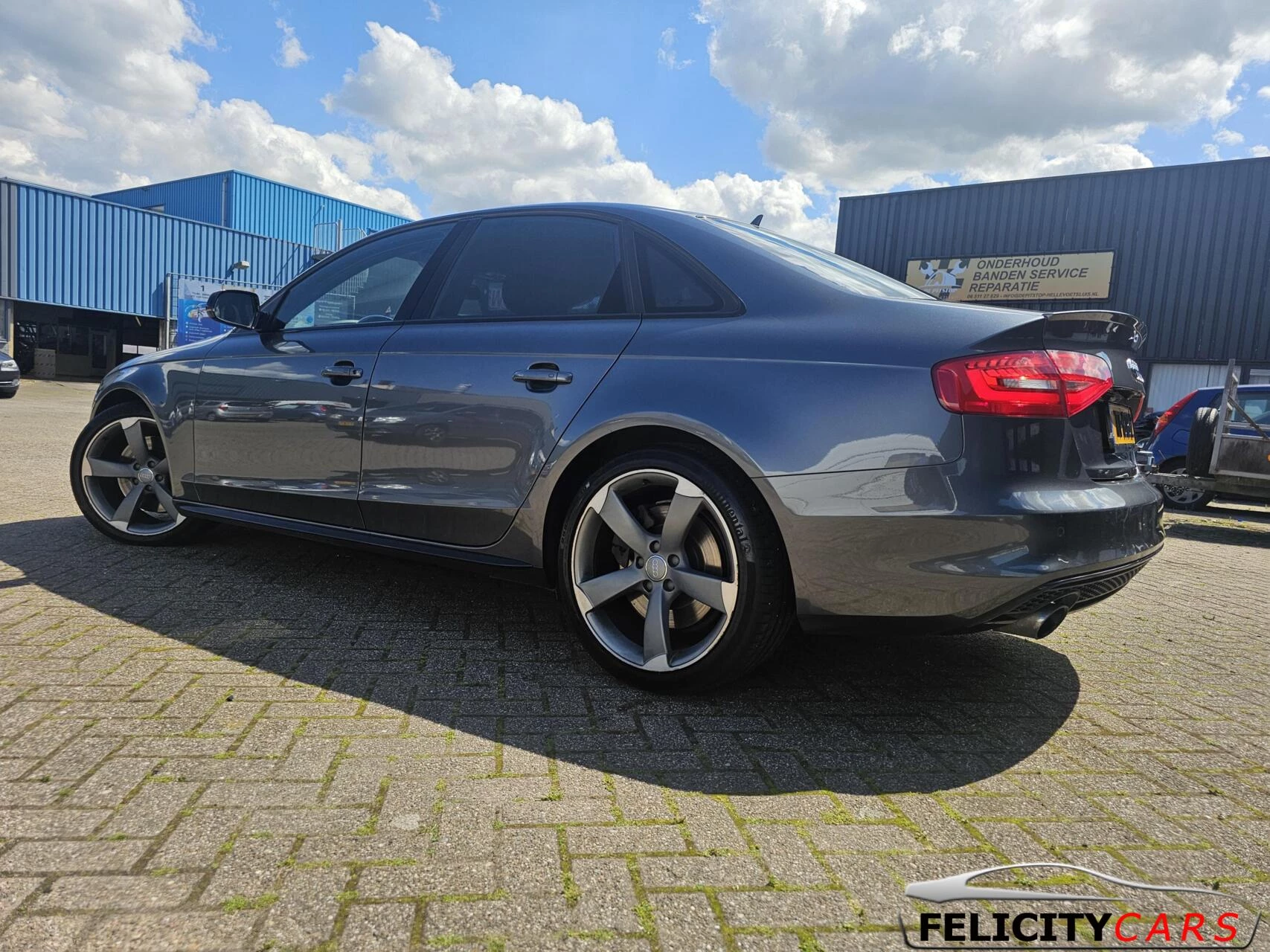 Hoofdafbeelding Audi A4