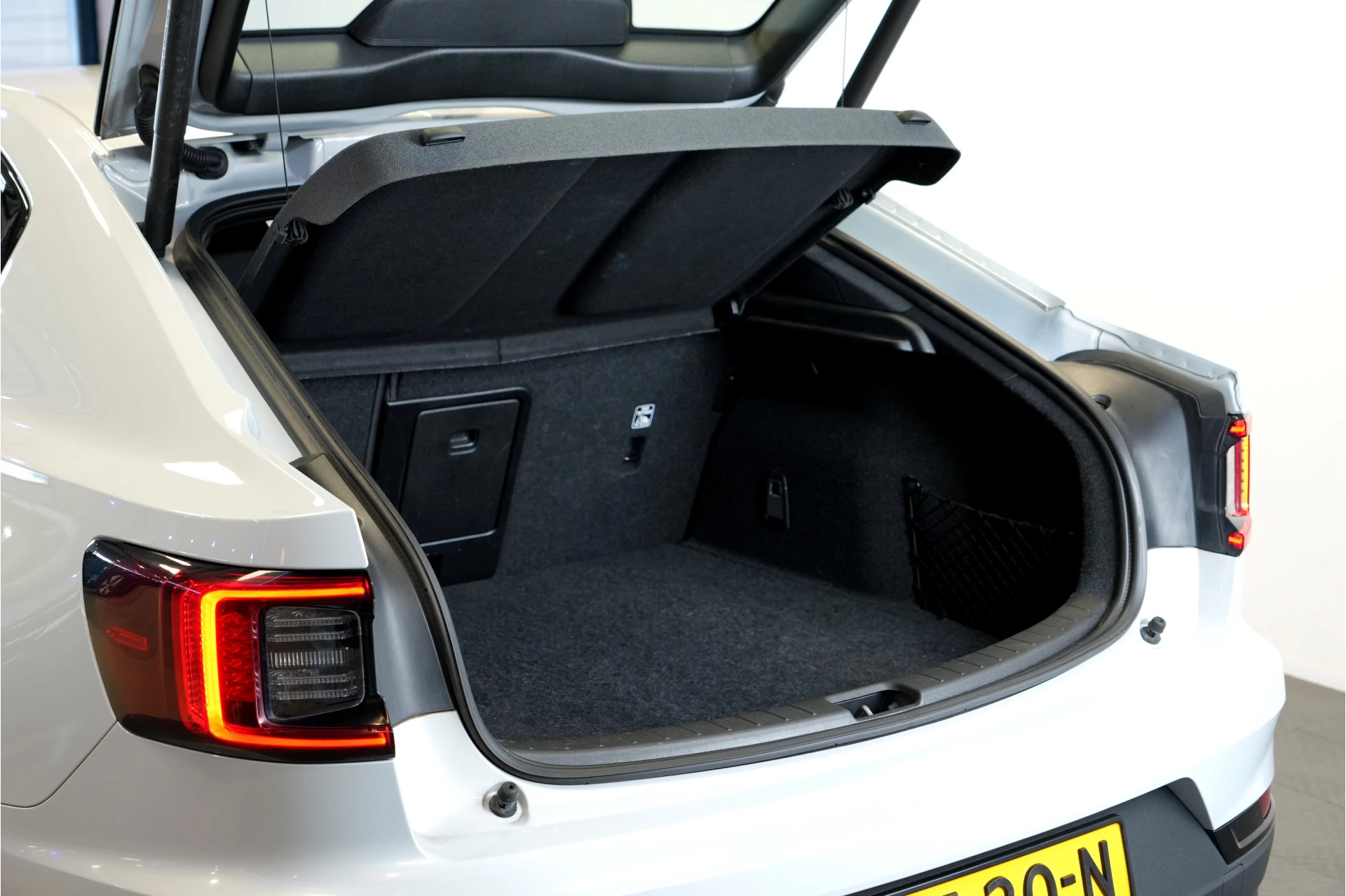 Hoofdafbeelding Polestar 2