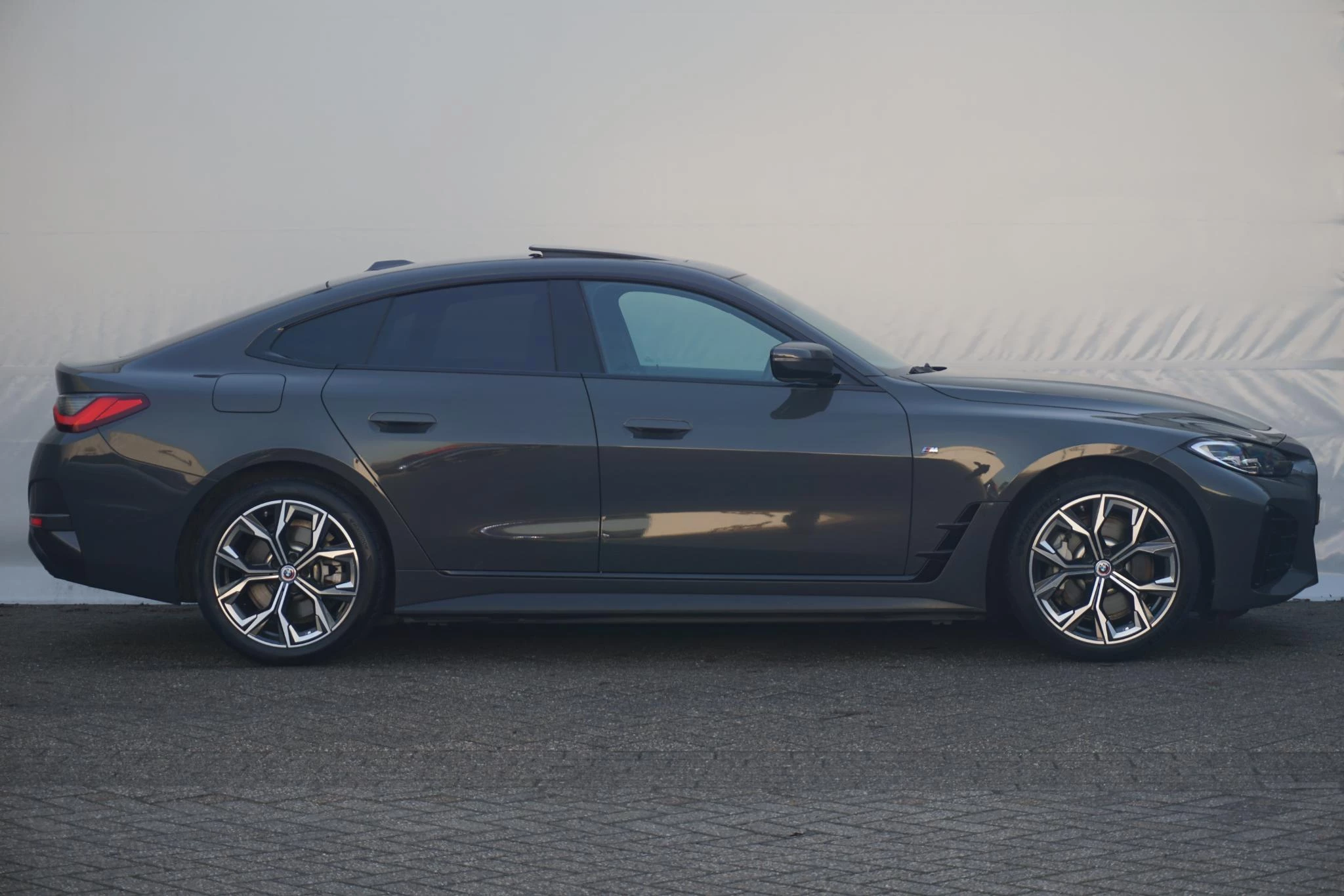 Hoofdafbeelding BMW i4