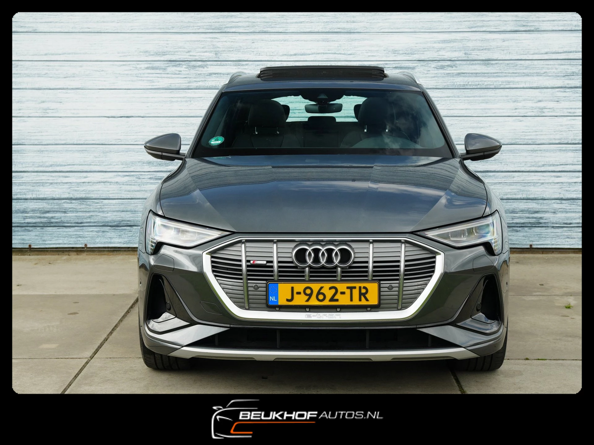 Hoofdafbeelding Audi e-tron