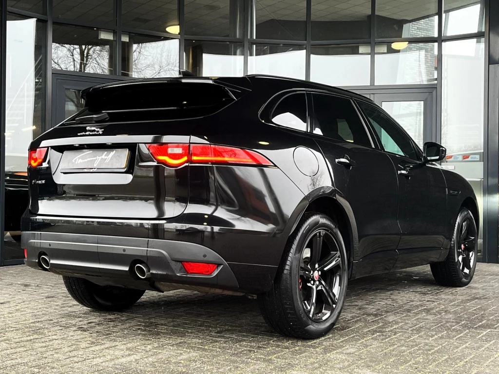 Hoofdafbeelding Jaguar F-PACE