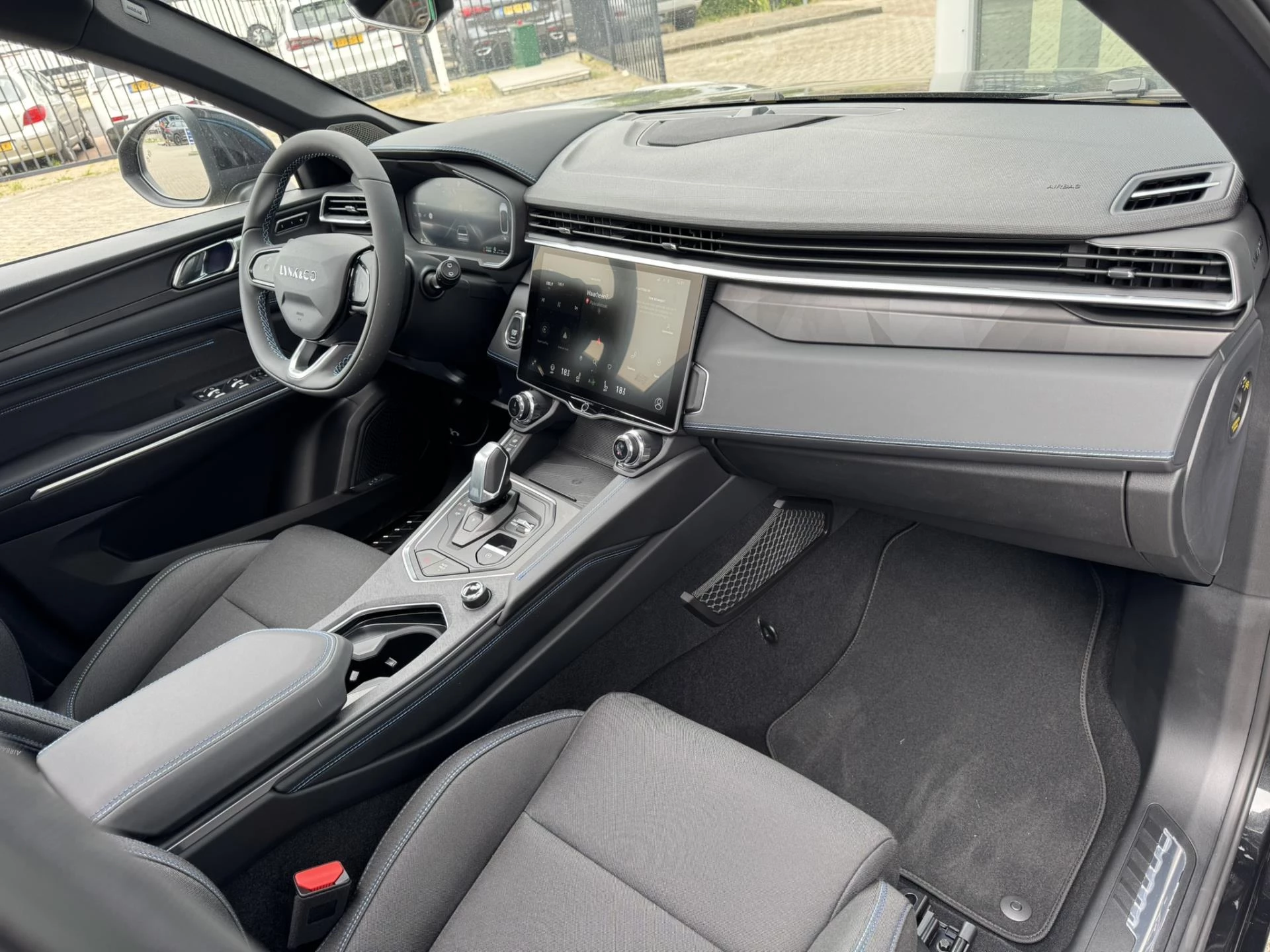 Hoofdafbeelding Lynk & Co 01