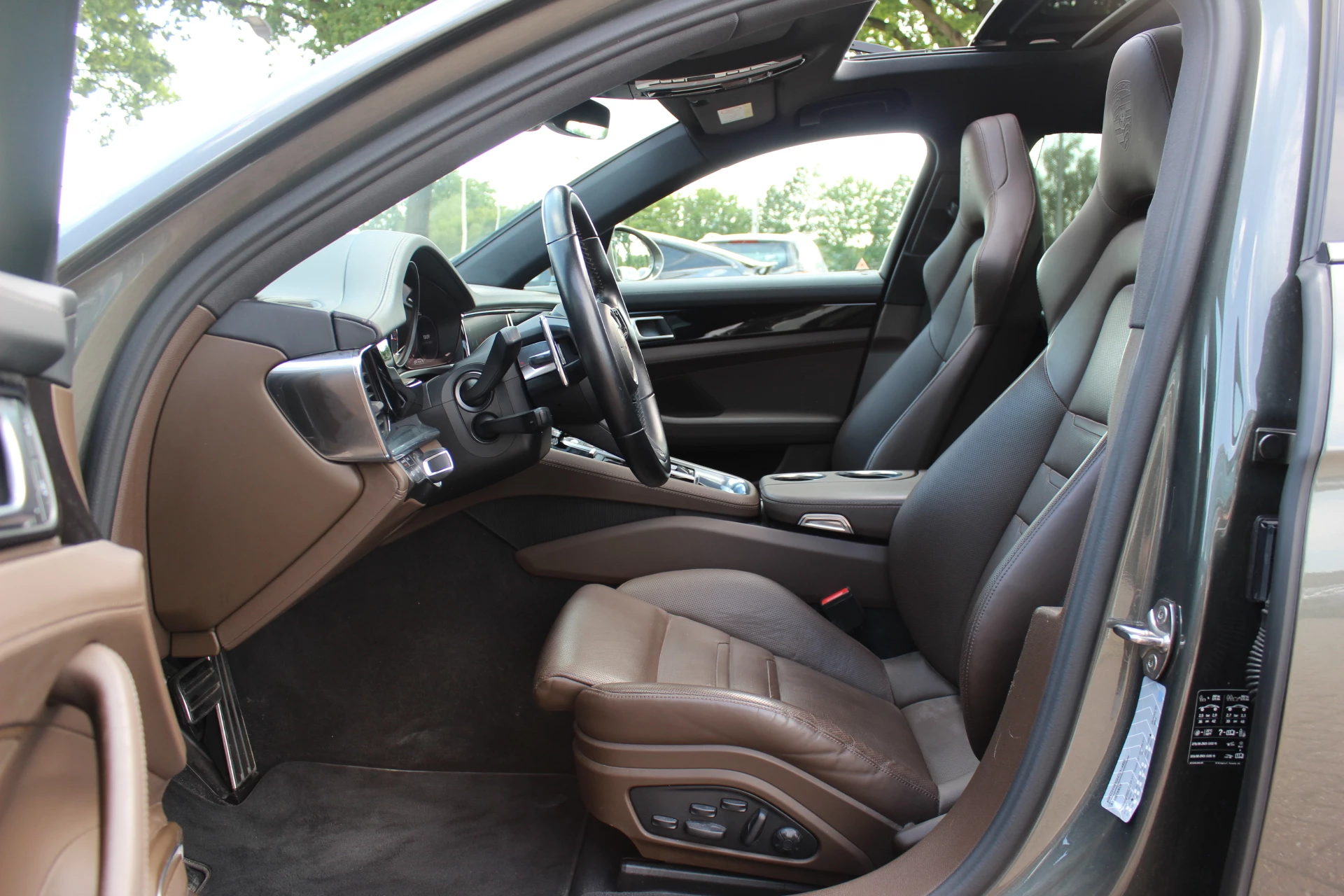 Hoofdafbeelding Porsche Panamera
