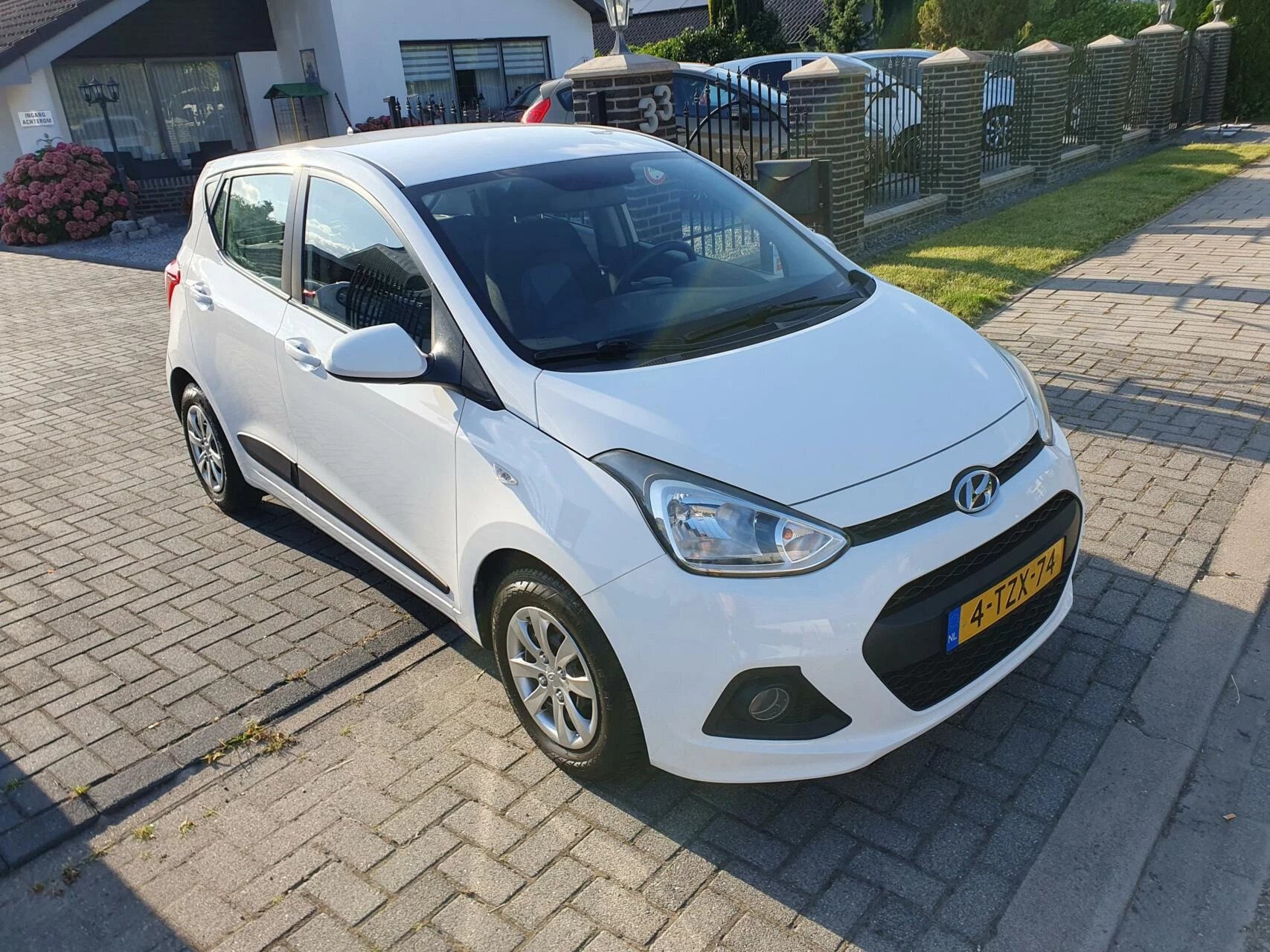 Hoofdafbeelding Hyundai i10