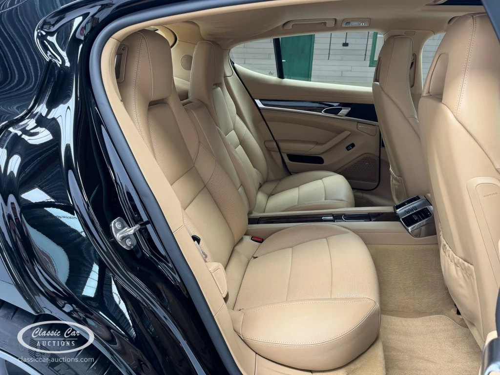 Hoofdafbeelding Porsche Panamera